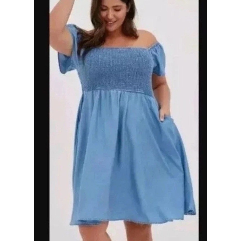Torrid Blue Off Shoulder Smocked Babydoll Poet Dress 3/3X Pockets Mini Chambray